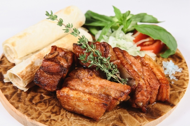 Шашлык из свиных ребрышек